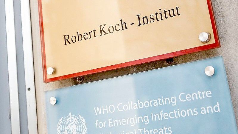 Das Robert Koch-Institut legt einen neuen Wochenbericht vor. Foto: Carsten Koall/dpa