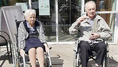 Henriette und Artur Schlink feiern ihre eiserne Hochzeit. Foto: privat