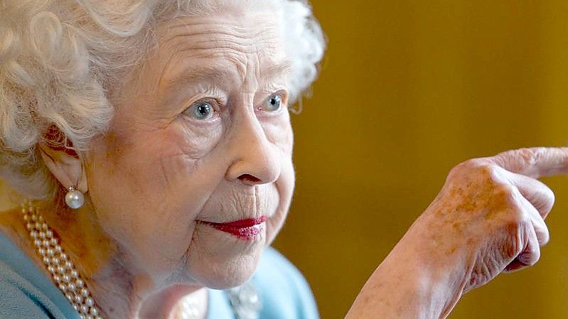 Königin Elizabeth II. sitzt bereits seit 70 Jahren auf dem Thron. Foto: Joe Giddens/PA Wire/dpa