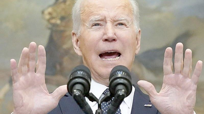 Präsident Joe Biden spricht im Roosevelt Room des Weißen Hauses über den Ukraine-Konflikt. Foto: Alex Brandon/AP/dpa