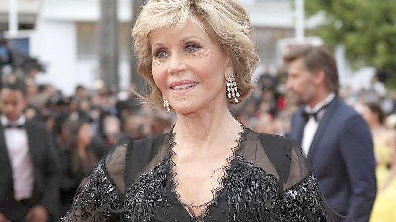 US-Schauspielerin Jane Fonda wird Tom Brady vor der Kamera unterstützen. Foto: Vianney Le Caer/Invision/AP/dpa