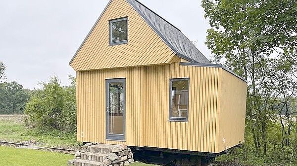 So ein Kleinsthaus soll künftig auch in Hinte stehen – und es soll tageweise vermietet werden. Foto: brettehaus