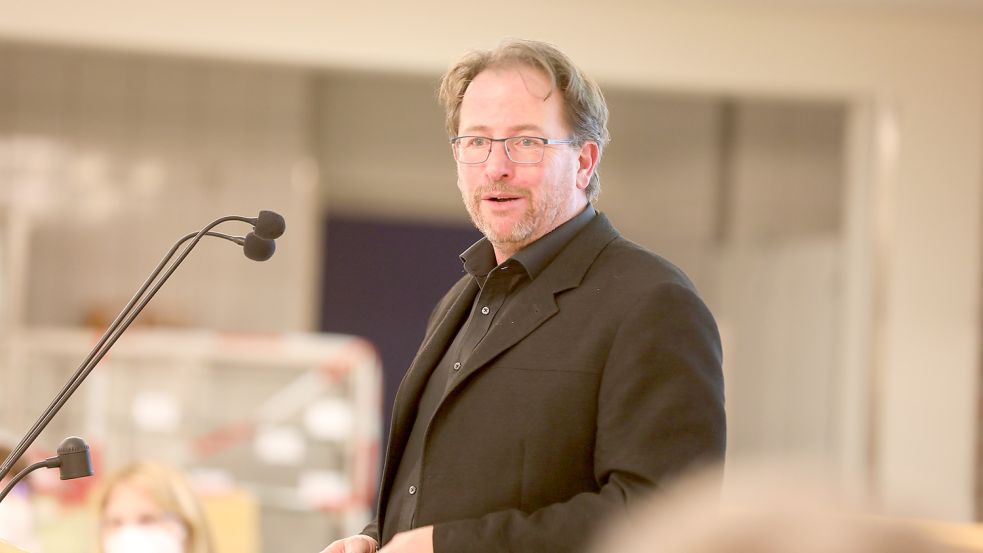 Musste in der Krummhörn nicht viel Überzeugungsarbeit leisten: Carl Noosten vom Landwirtschaftlichen Hauptverein für Ostfriesland. Foto: Hock