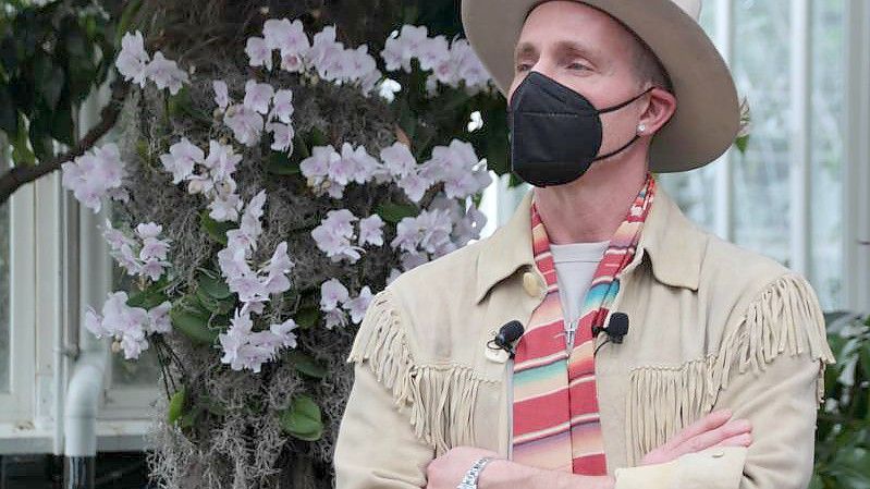 Jeff Leatham im Botanischen Garten in New York. Foto: Christina Horsten/dpa