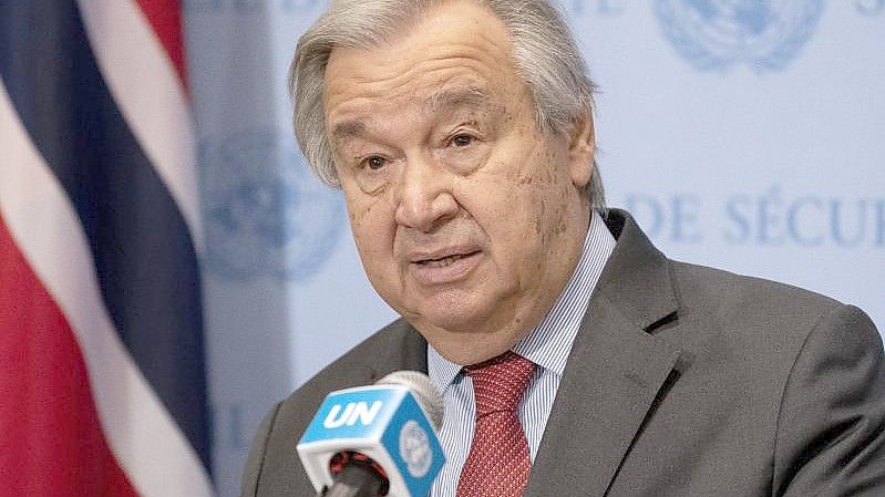 UN-Generalsekretär António Guterres spricht zu Medienvertretern. Foto: John Minchillo/AP/dpa