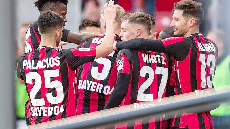Bayer 04 Leverkusen untermauert mit dem 13. Saisonsieg die Ambitionen auf einen Champions-League-Platz. Foto: Marius Becker/dpa