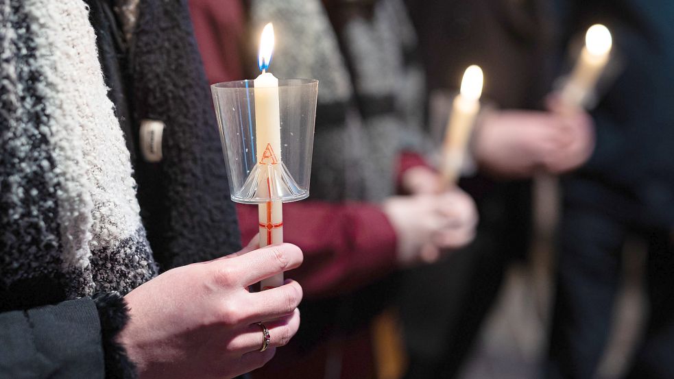 In Gottesdiensten, wie hier in der Marktkirche in Hannover, wurde für Frieden gebetet. Foto: Frankenberg/DPA