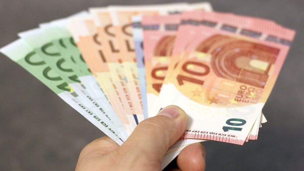 Der Spieler aus dem Landkreis Aurich bekommt viel Geld. Foto: Pixabay