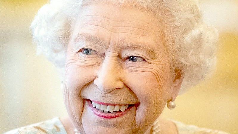 Königin Elizabeth II. arbeitet wieder. Foto: Victoria Jones/PA Wire/dpa