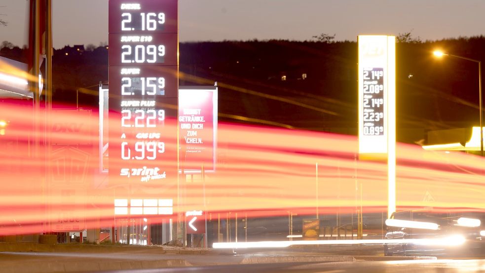 Die Spritpreise sind seit Beginn des russischen Angriffs auf die Ukraine deutlich gestiegen. Foto: Kahnert/DPA-Zentralbild/DPA