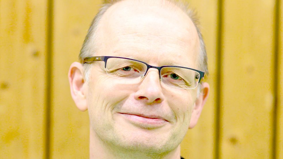 Alwin Harberts betreut in Ostfriesland das Thema Kinderfußball. Archivfoto: Barth