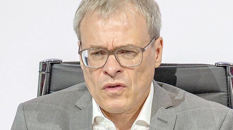 Kandidat für das DFB-Präsidentenamt: Peter Peters. Foto: Andreas Gora/dpa