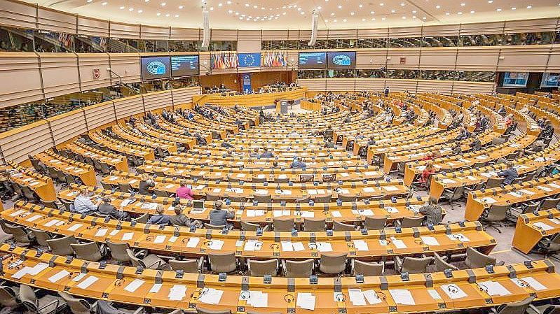 Der Plenarsal des Europaparlaments in Brüssel. Foto: Michael Kappeler/dpa