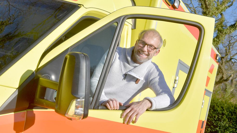 Mit einem Rettungswagen, der im Landkreis Aurich im Einsatz war, fährt Jochen Wessels an die polnisch-ukrainische Grenze. Foto: Ortgies