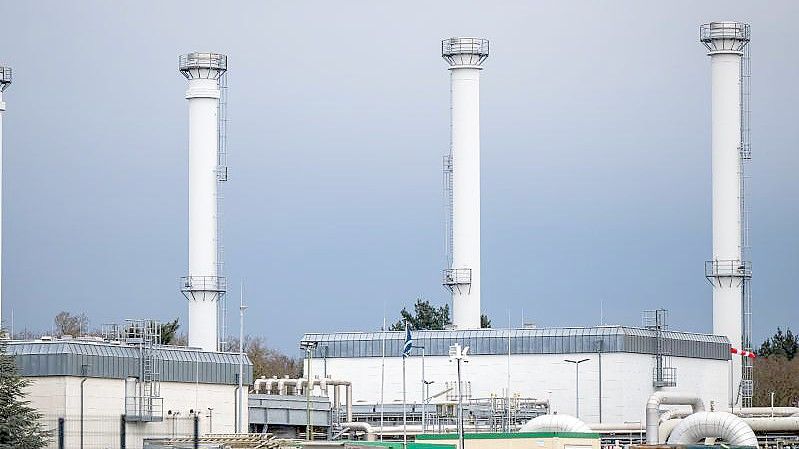 Die Anlage des Erdgasspeichers (Astora GmbH) in Rehden. Die Astora GmbH ist zudem eine Tochtergesellschaft des russischen Energiekonzerns Gazprom. Foto: Mohssen Assanimoghaddam/dpa