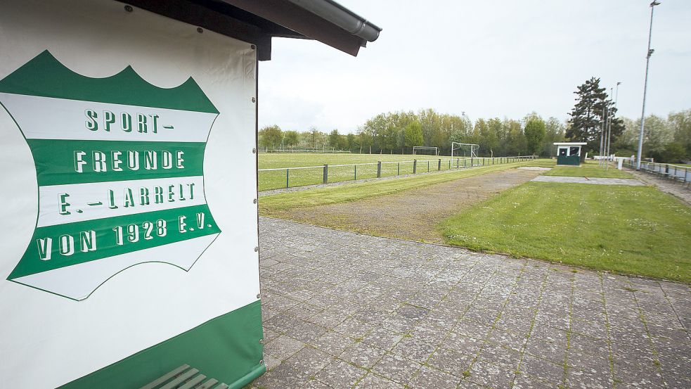 Bei den Sportfreunden Larrelt könnte ein Kunstrasenplatz entstehen, von dem gleich drei Vereine profitieren wollen. Foto: Archiv/F. Doden