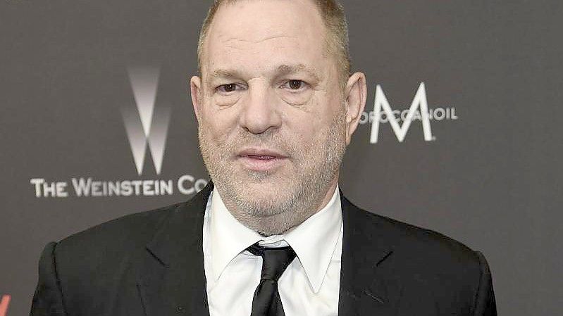 Geburtstag im Gefängnis: Der zu 23 Jahren Haft verurteilte Sexualstraftäter Harvey Weinstein wird 70. Foto: Chris Pizzello/Invision/AP/dpa