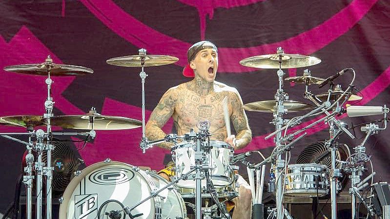 Travis Barker beim Hurricane-Musikfestival 2017. Foto: Sebastian Gollnow/dpa