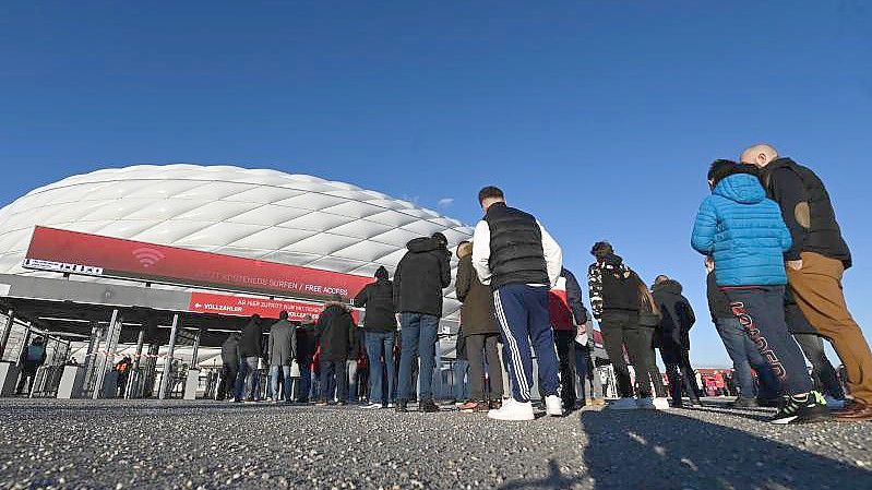 Die Frauen des FC Bayern bestreiten ihr Viertelfinal-Hinspiel in der Champions League gegen Paris Saint-Germain in der Allianz Arena. Foto: Sven Hoppe/dpa