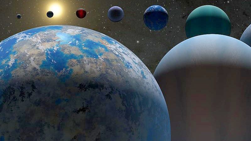 Die Illustration zeigt verschiedene Arten von Exoplaneten. Rund 30 Jahre nach dem ersten Nachweis eines Exoplaneten hat die US-Raumfahrtagentur Nasa mittlerweile mehr als 5000 Exemplare registriert. Foto: NASA/JPL-Caltech/dpa