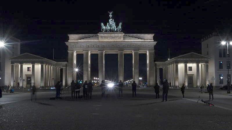 Das Brandenburger Tor bei der Earth Hour 2020. Foto: Paul Zinken/dpa