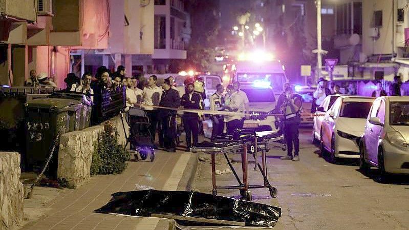 Beim dritten Anschlag in Israel binnen einer Woche sind mindestens vier Menschen getötet worden. Foto: Oded Balilty/AP/dpa