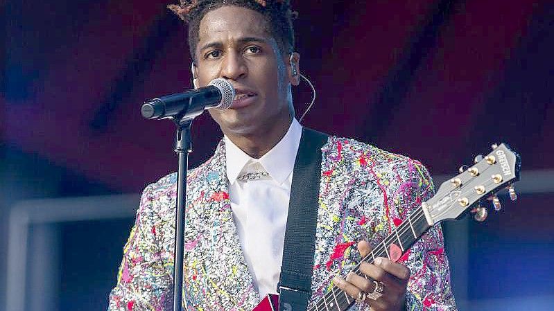 Freude und Schmerz liegen oft dicht beisammen: Jon Batiste. Foto: Stefan Jeremiah/AP/dpa