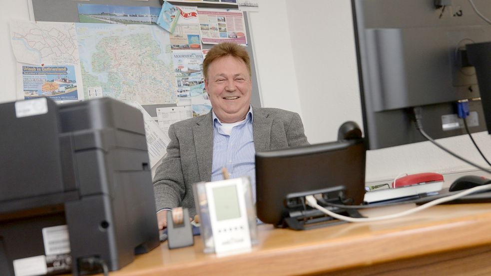 Den Schreibtisch in der Tourist-Info hat Karl-Heinz Fischer aufgeräumt zurückgelassen. Er kümmert sich nun um andere Dinge. Foto: Lüppen
