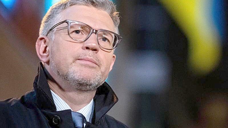 „Ihre unverschämte Anbiederung an diesen Kriegsverbrecher bleibt eine ewige Schande“: Andrij Melnyk. Foto: Fabian Sommer/dpa