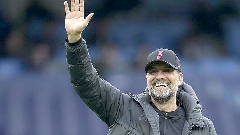 Liverpool-Coach Jürgen Klopp war begeistert vom Topspiel in England. Foto: Jon Super/AP/dpa