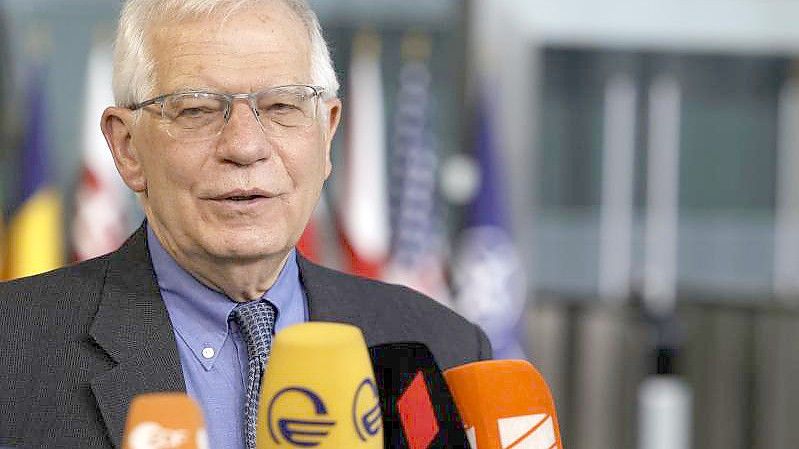 Die EU-Außenminister haben über die weitere Unterstützung der Ukraine diskutiert. Foto: Olivier Matthys/AP/dpa