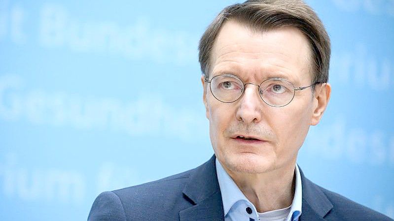 Bundesgesundheitsminister Karl Lauterbach (SPD) berichtet immer wieder von Drohungen gegen ihn. Foto: Bernd von Jutrczenka/dpa