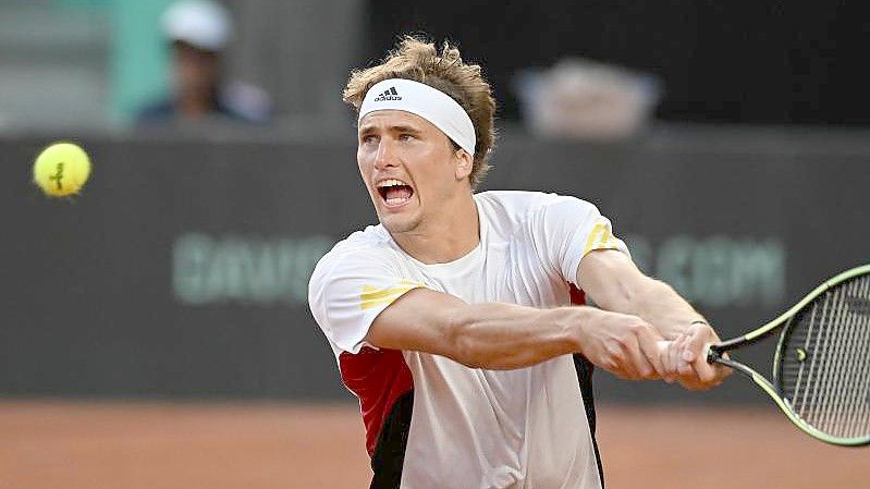 Alexander Zverev hat in Monte Carlo das Halbfinale erreicht. Foto: Andre Borges/dpa/Archiv