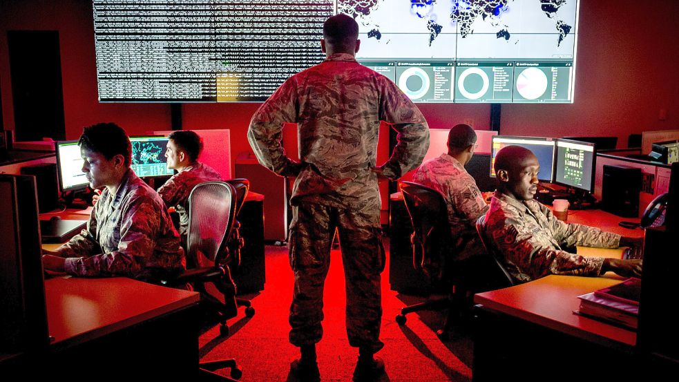 Psychologische Kriegsführung gehört für viele Geheimdienste zum Standard-Repertoire. Foto: dpa/US Air Force