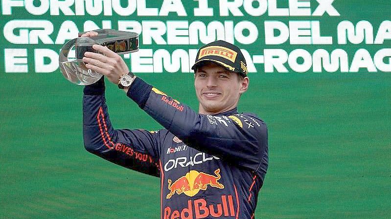 Siegte beim Grand Prix der Emilia-Romagna, weil er sich keine Fehler leistete: Sieger Max Verstappen aus den Niederlanden. Foto: Hasan Bratic/dpa