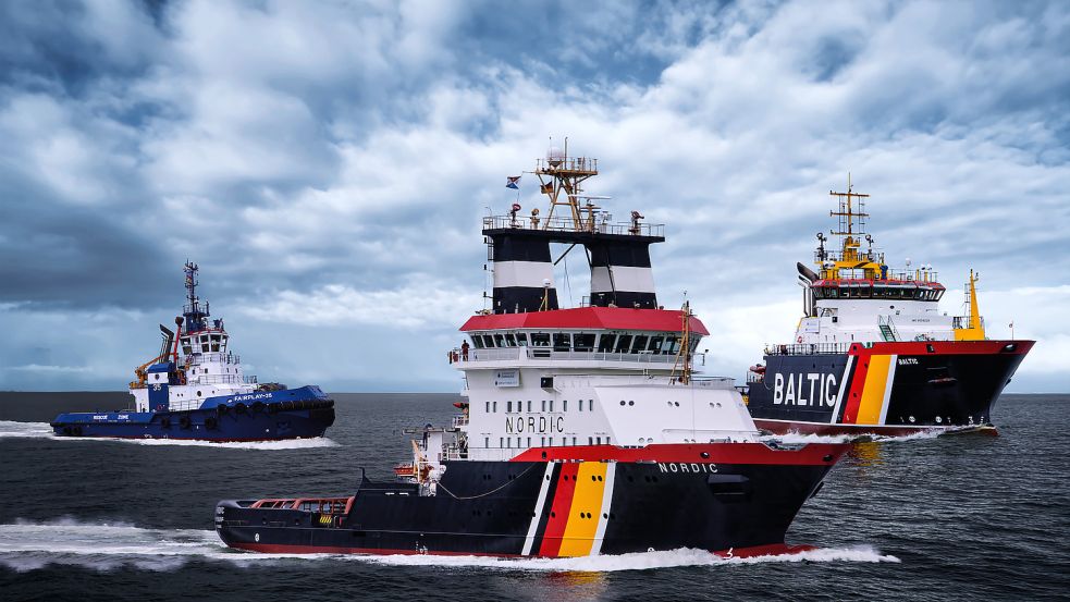 Die drei Notschlepper der Arbeitsgemeinschaft fahren unter deutscher Flagge. Foto: Ortlepp/Fairplay