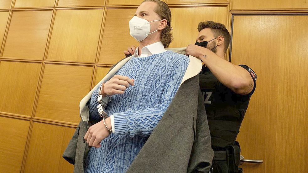 Hendrik Holt erwartet eine Gefängnisstrafe. Seine Anwälte fordern maximal sieben Jahre, die Staatsanwaltschaft 1,5 Jahre mehr. Foto: David Ebener
