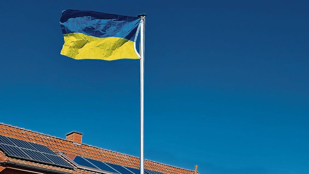 Die Flagge hängt nach wie vor im Garten von André Klaß.