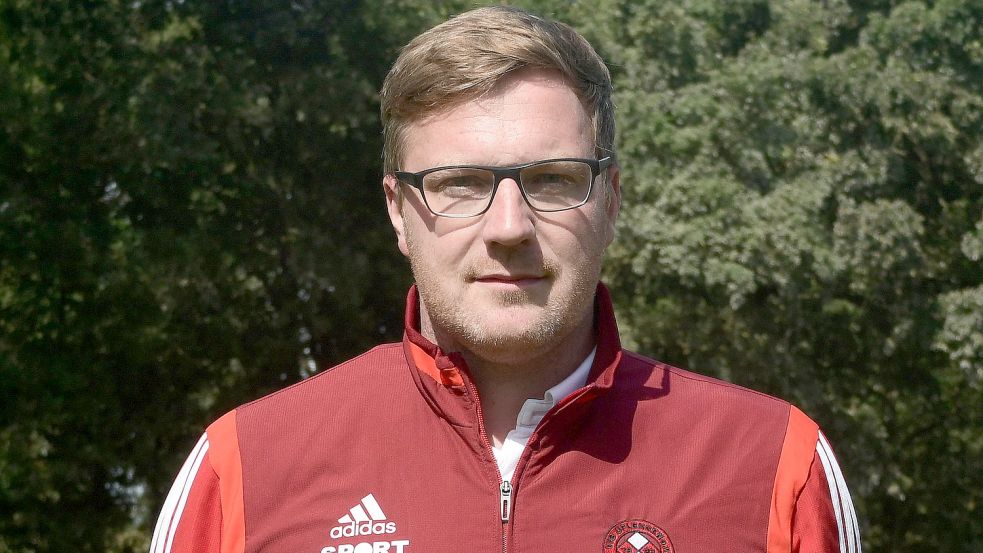 Kurt Ullmann war seit drei Jahren Chefcoach in Uplengen. Foto: Damm