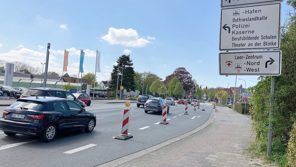 Die vielbefahrene Kreuzung ist nun von Barken gekennzeichnet. Foto: Kierstein