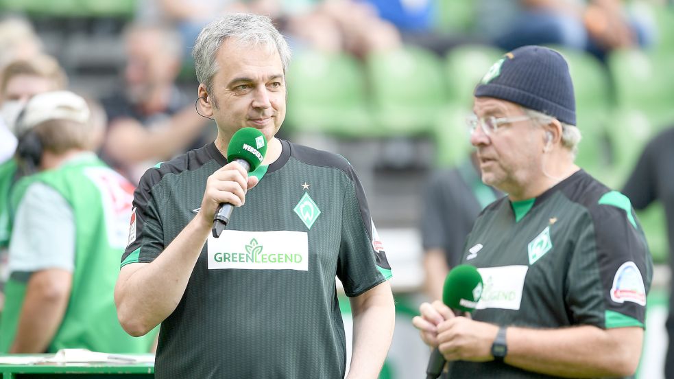Arnd Zeigler hat nicht nur eine eigene Fernsehsendung, er ist auch seit vielen Jahren Stadionsprecher bei Werder Bremen. Foto: DPA
