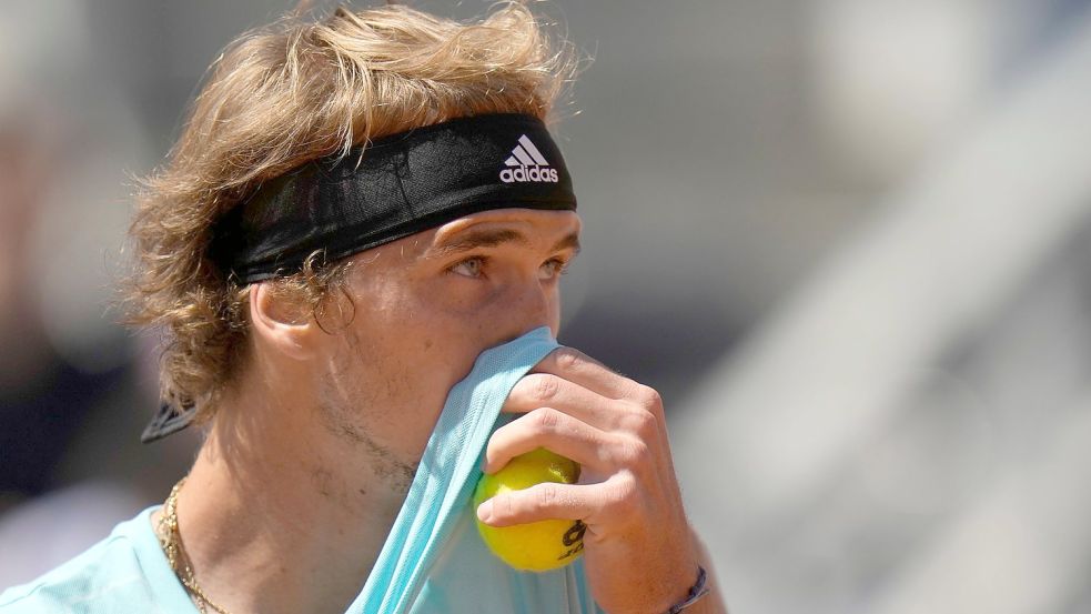 Alexander Zverev ist bei ATP-Turnier in Rom im Halbfinale ausgeschieden. Foto: Alessandra Tarantino/AP/dpa