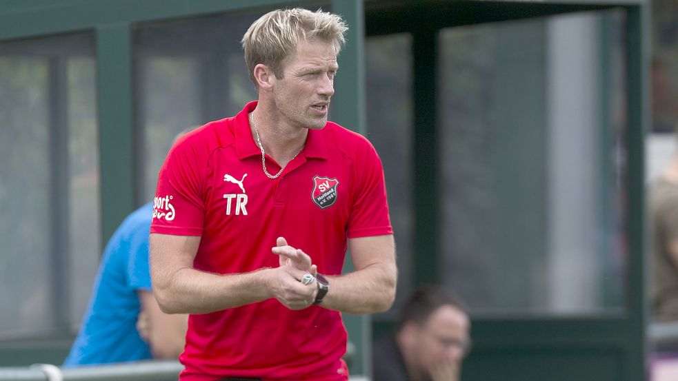 Trainer Jörn Janssen und der SV Holtland haben eine Entscheidung getroffen. Archivfoto: Doden