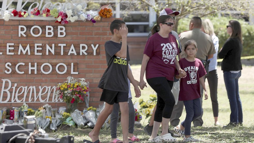 Der Amoklauf im texanischen Uvalde hält ganz Amerika in Atem. Nun berichten einige Überlebende. Foto: Imago-images/ZUMA Wire