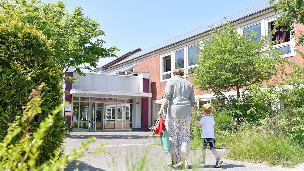 Das Kollegium an der Grundschule Jennelt sieht die nun in Auftrag gegebene Bedarfsanalyse zur Bildungslandschaft in der Krummhörn kritisch. Foto: Wagenaar/Archiv
