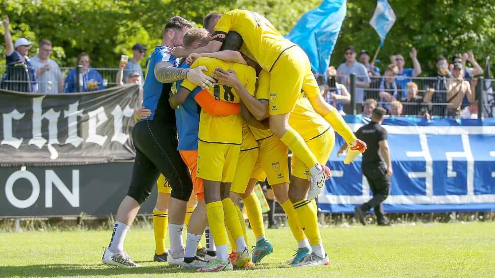 Die Fußballer von Kickers Emden wollen in die Regionalliga aufsteigen.