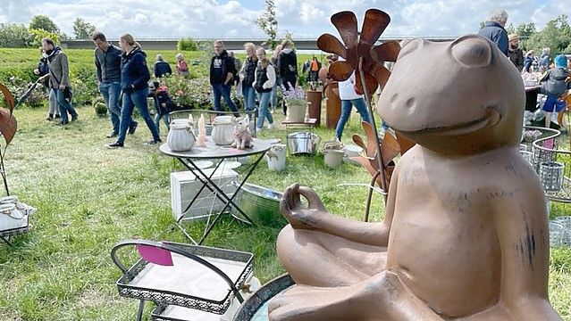 Dekoration für den Garten gab es an vielen Verkaufsständen. Foto: Nording