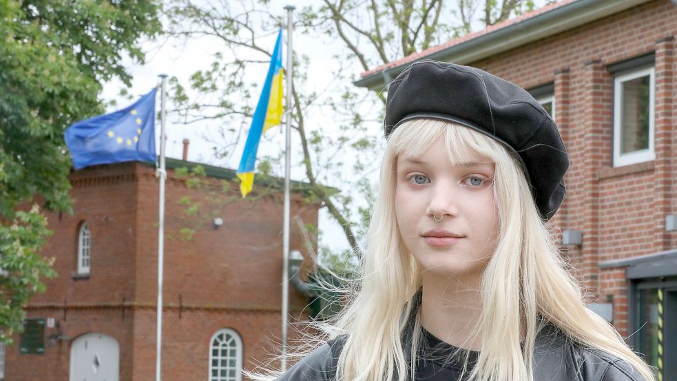 Dina wird in ein paar Wochen 18 Jahre alt. Statt in der Ukraine ins Erwachsenenleben zu starten, muss sie jetzt in einem fremden Land ihren Weg finden. Foto: Hock