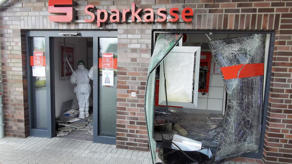 Minister Pistorius fordert mehr Schutz für Geldautomaten Foto: TNN