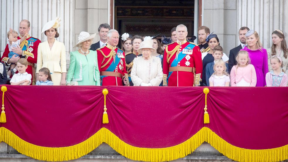 Zum 70. Thronjubiläum der Queen werden einige Royals auf dem Balkon des Buckingham-Palastes nicht mehr zu sehen sein. Foto: dpa/Victoria Jones